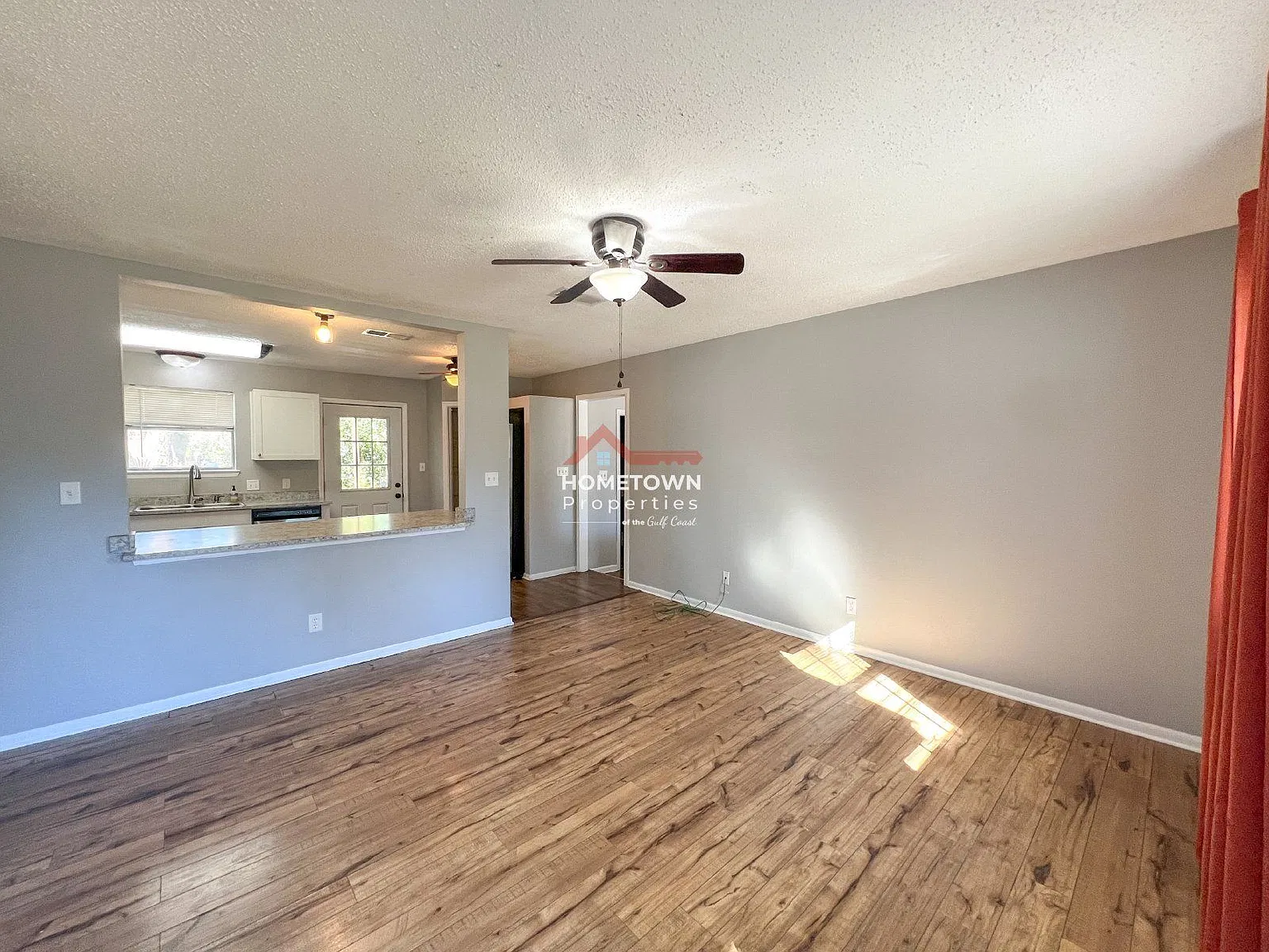 3 bed, 2.0 bath, 1300 sqft, $1,775 — Photo 3