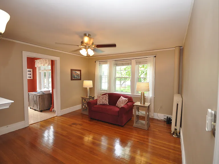 298 Main St #12 — Photo 13