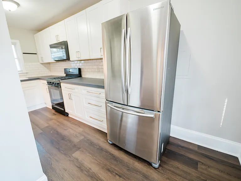 2931 Glenwood Ave SE — Photo 6