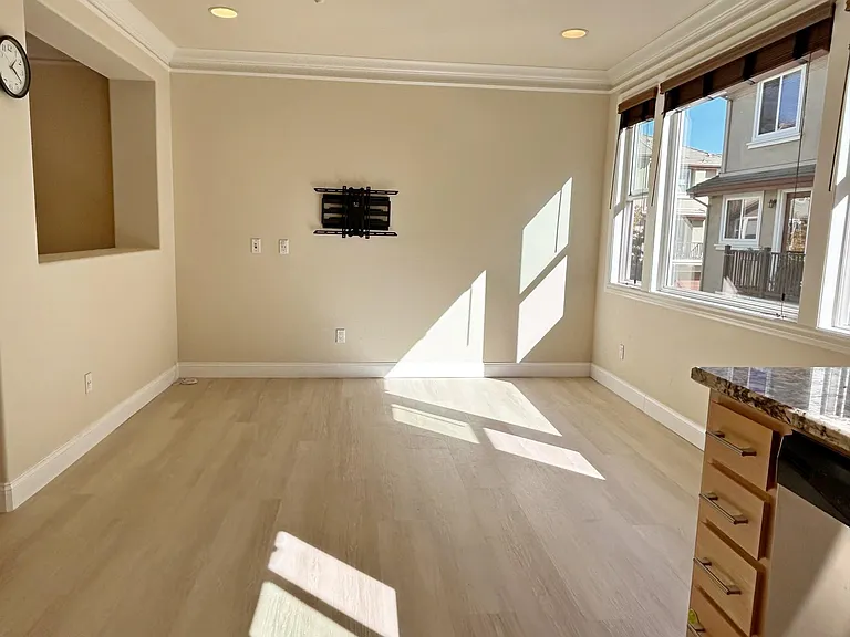 1266 Avenida Benito — Photo 12