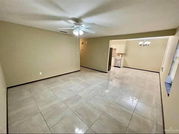 4th image of 600 Toronto Ave APT 18