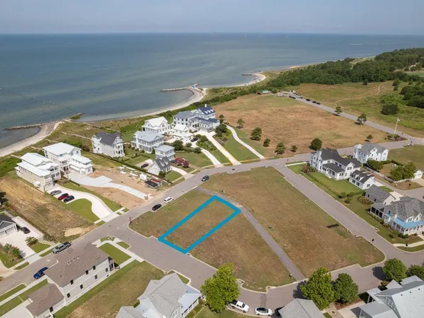 702 Market Pl #145, Cape Charles, VA 23310