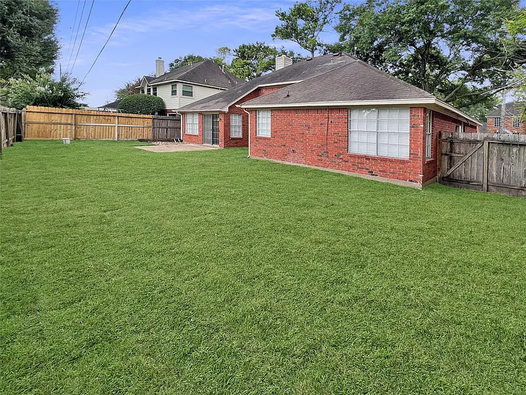 12414 Logan Mill Dr — Photo 29