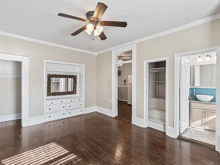 1218 N Washington St — Photo 3