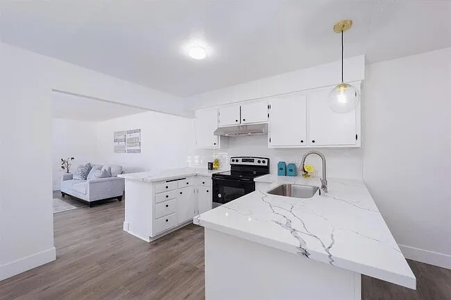 1251 Noonan Dr — Photo 4