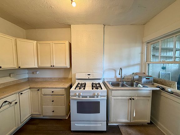 3rd image of 3315 E 30th St APT 1