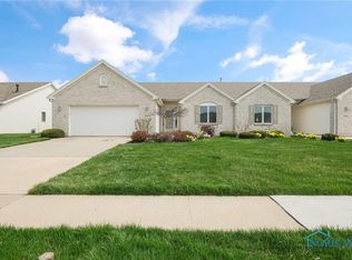 4305 Waterbend Dr, Maumee, OH 43537