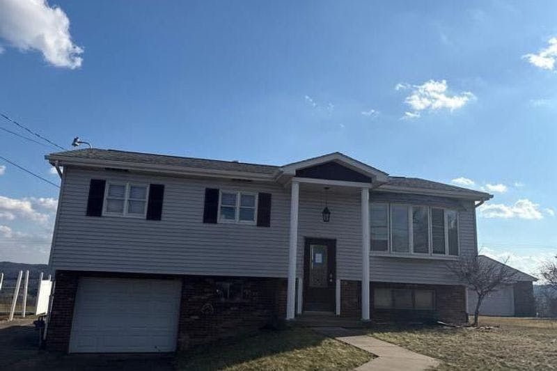 1st image of 109 Mary St