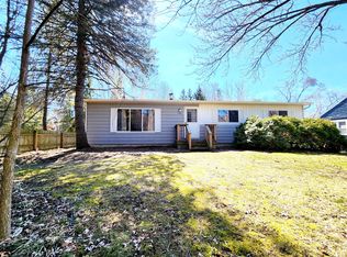 6495 Pontiac Lake Rd, Waterford, MI 48327