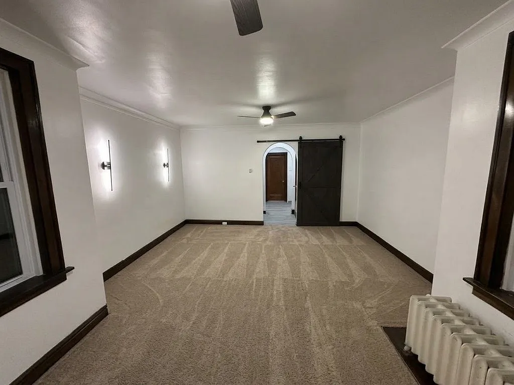 1 bed, 400 sqft, $1,100 — Photo 1