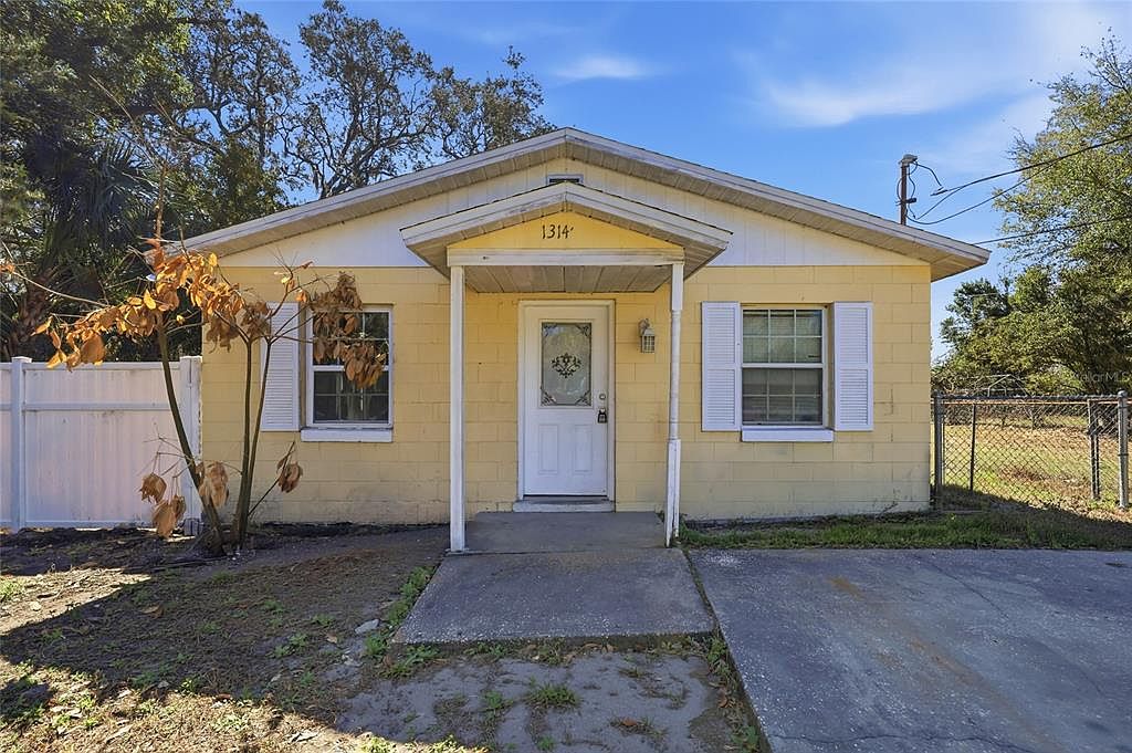 1314 Robie Ave