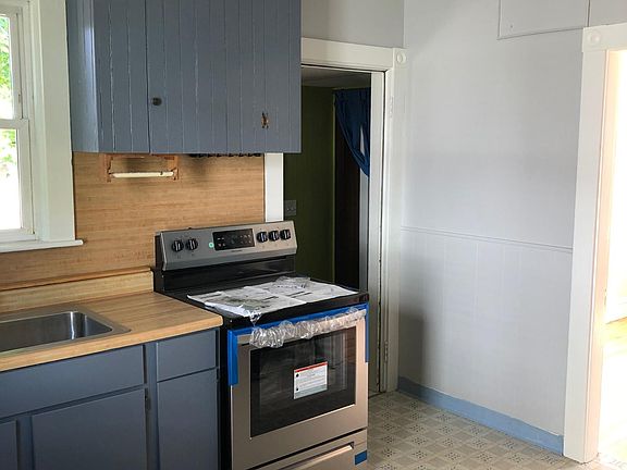 5th image of 55 Elwyn Ave