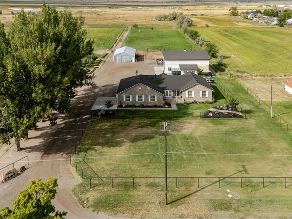 6540 W 4600 S, Hooper, UT 84315
