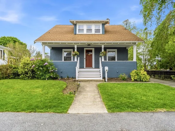 48 Thelma Ave, Somerset, MA 02726
