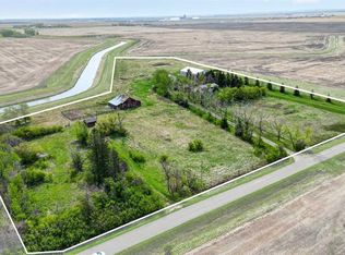 222075 W Range Rd #264, Wheatland County, AB T0J 0M0