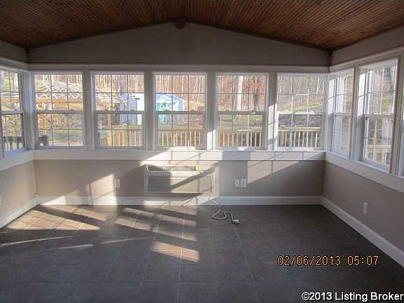 4th image of 654 Lickskillet Dr