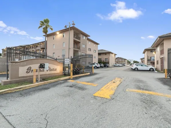 8851 NW 119th St Unit 2103-2, Hialeah Gardens, FL 33018