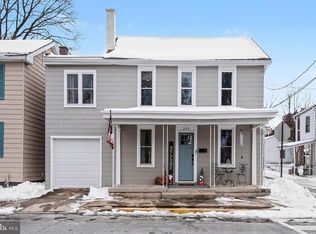 329 Chestnut St, Mount Holly Springs, PA 17065