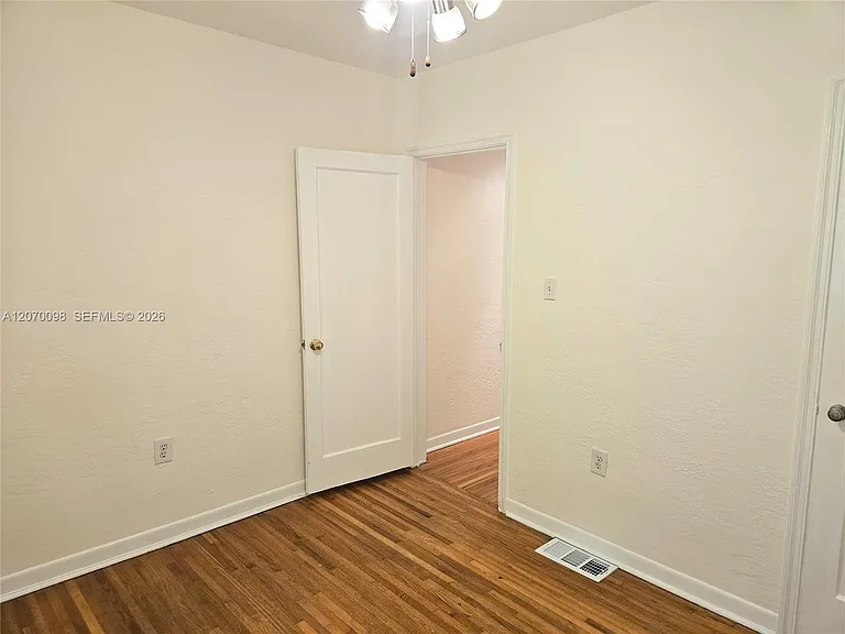 6624 SW 78th Ter — Photo 25