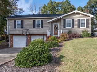 438 Mellon Dr, Winston Salem, NC 27107