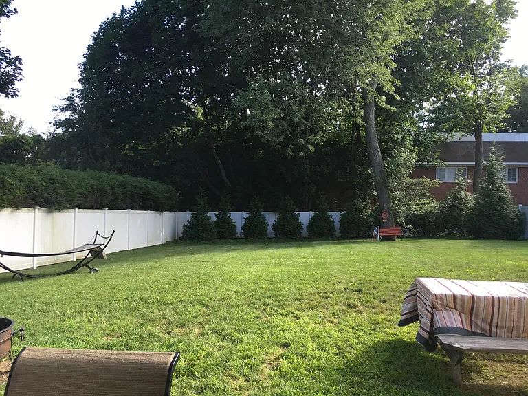 302 High St — Photo 12