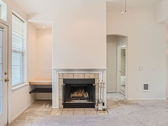4th image of 1211 NE 64th Ln Unit 708