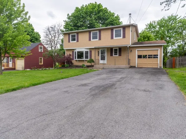 403 Vanida Dr, Camillus, NY 13031