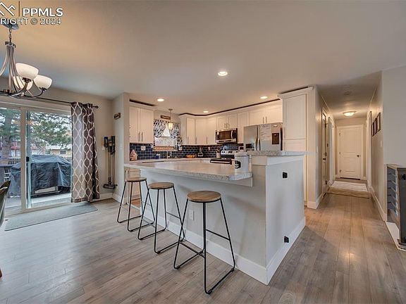 4th image of 3935 Sinnes Ln