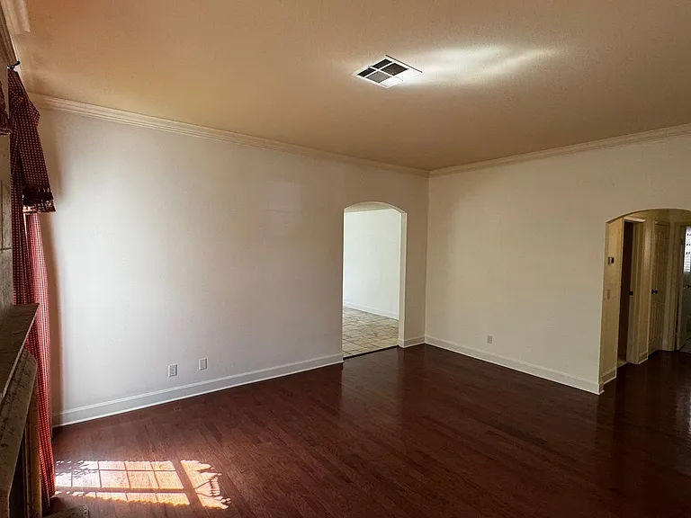 3025 Harborside Dr — Photo 3