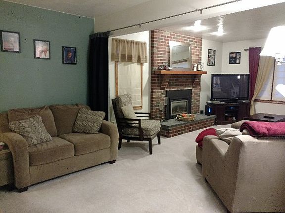 4th image of 16 King Point Cir S