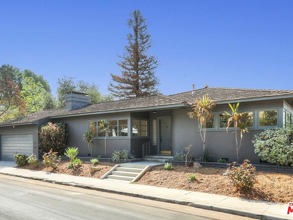 1st image of 1776 Las Flores Dr