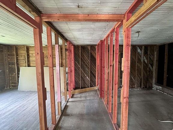 4th image of 1443 Saenz