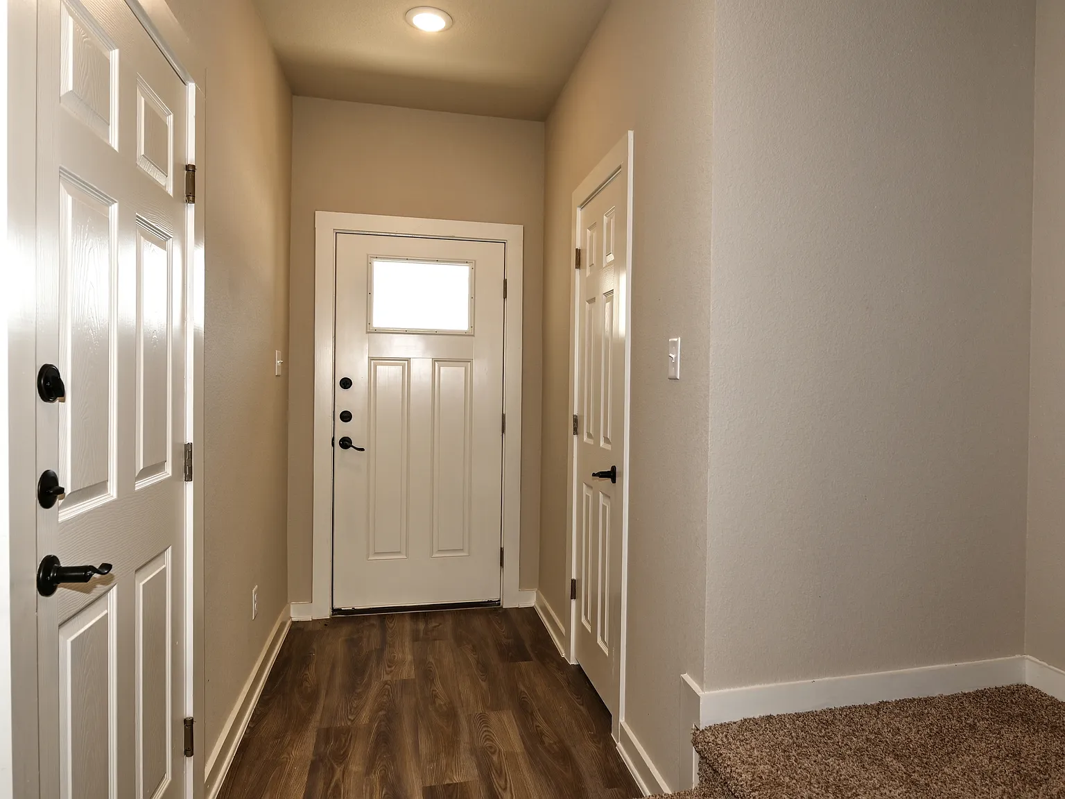 3 bed, 2.5 bath, 1362 sqft, $1,700 — Photo 2