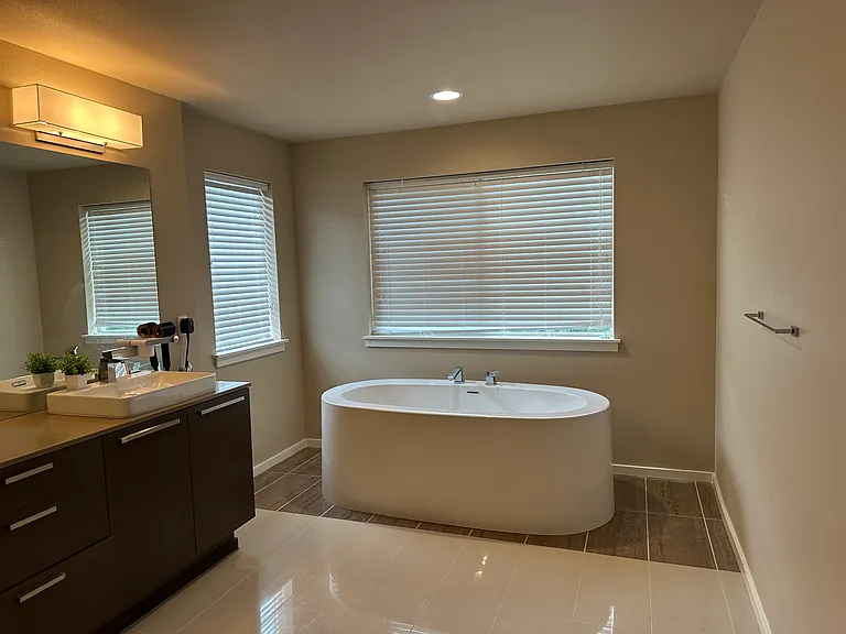 16538 SE 46th Ct — Photo 27