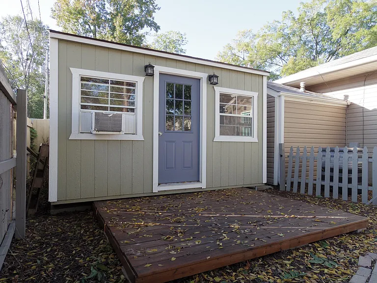 805 Acton Ave — Photo 13