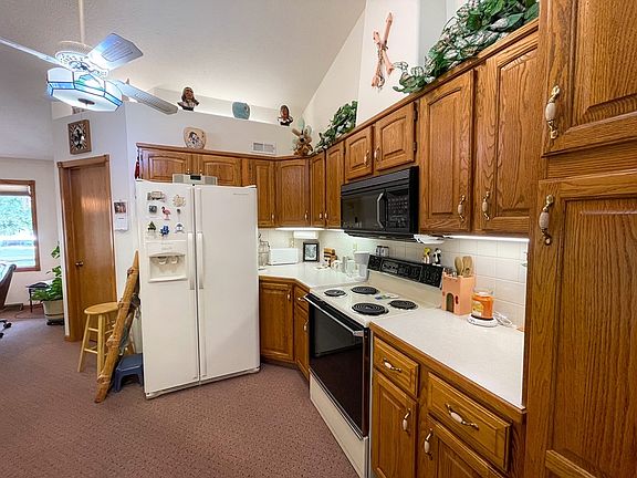 5th image of 1211 Meyer Dr