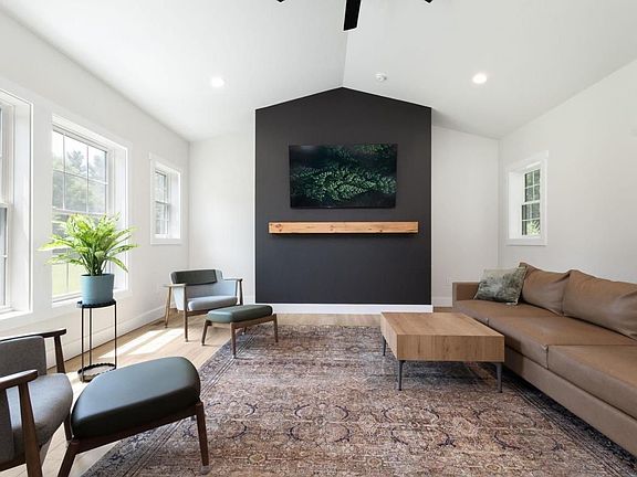 4th image of 23234 Country Ln