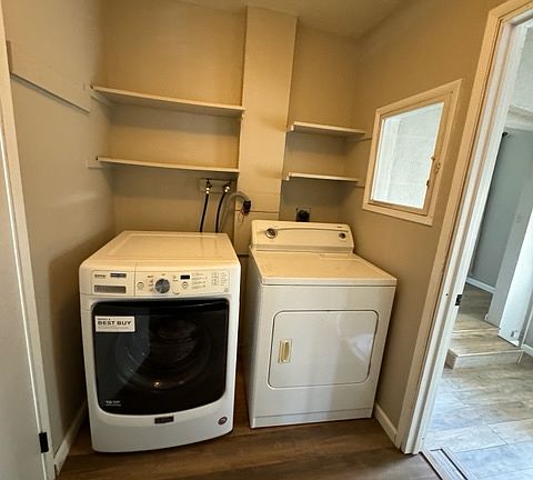 3rd image of 6123 Sacramento Ave