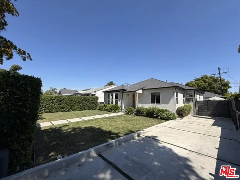 1768 S Fairfax Ave — Photo 34