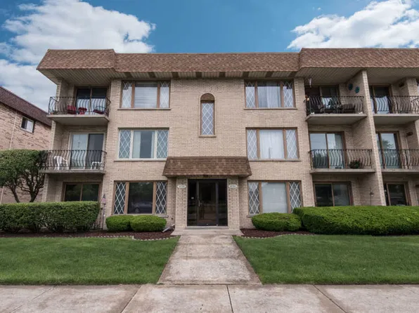 10704 S Kilpatrick Ave #33, Oak Lawn, IL 60453