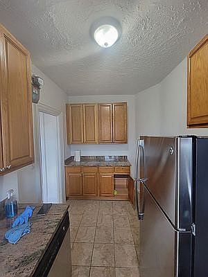 2nd image of 2804 44th St APT 7