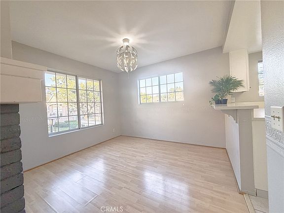 2nd image of 121 Greenfield