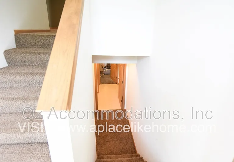 8626 N Cleveland Ln — Photo 18