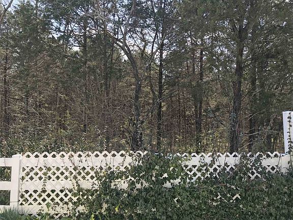 3rd image of 530 McKean Dr