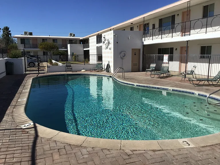 Las Villas Apartments — Photo 43