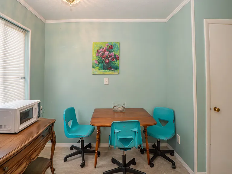 1755 Cromwell Dr — Photo 5