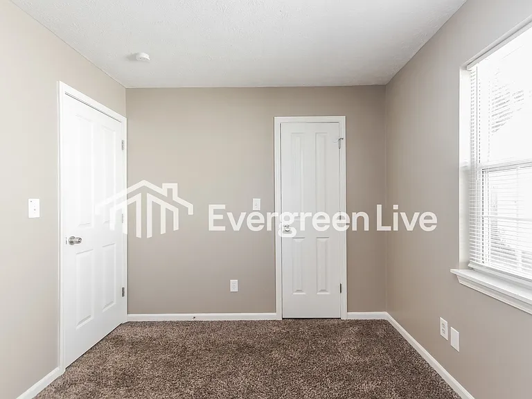 1620 Park Hurst Dr — Photo 10