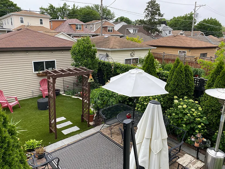 4925 N Tripp Ave — Photo 2