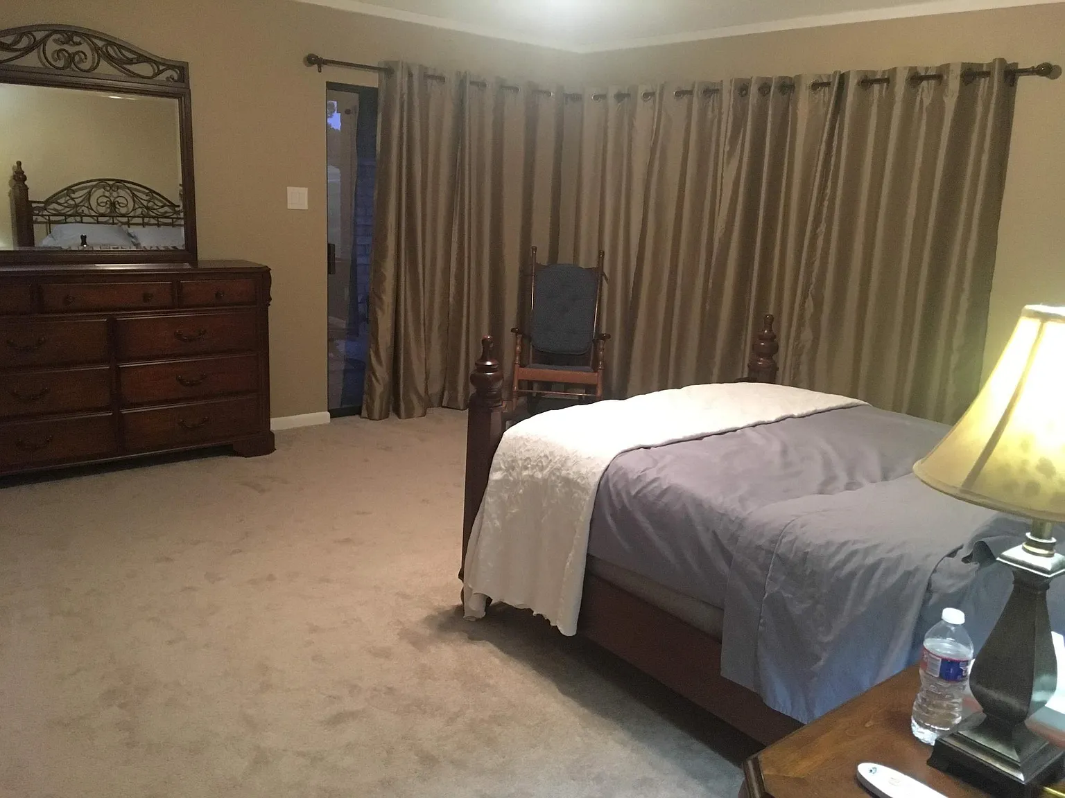3 bed, 2014 sqft, $2,400 — Photo 3