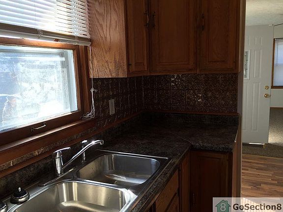 3rd image of 3526 N Eaton Ave